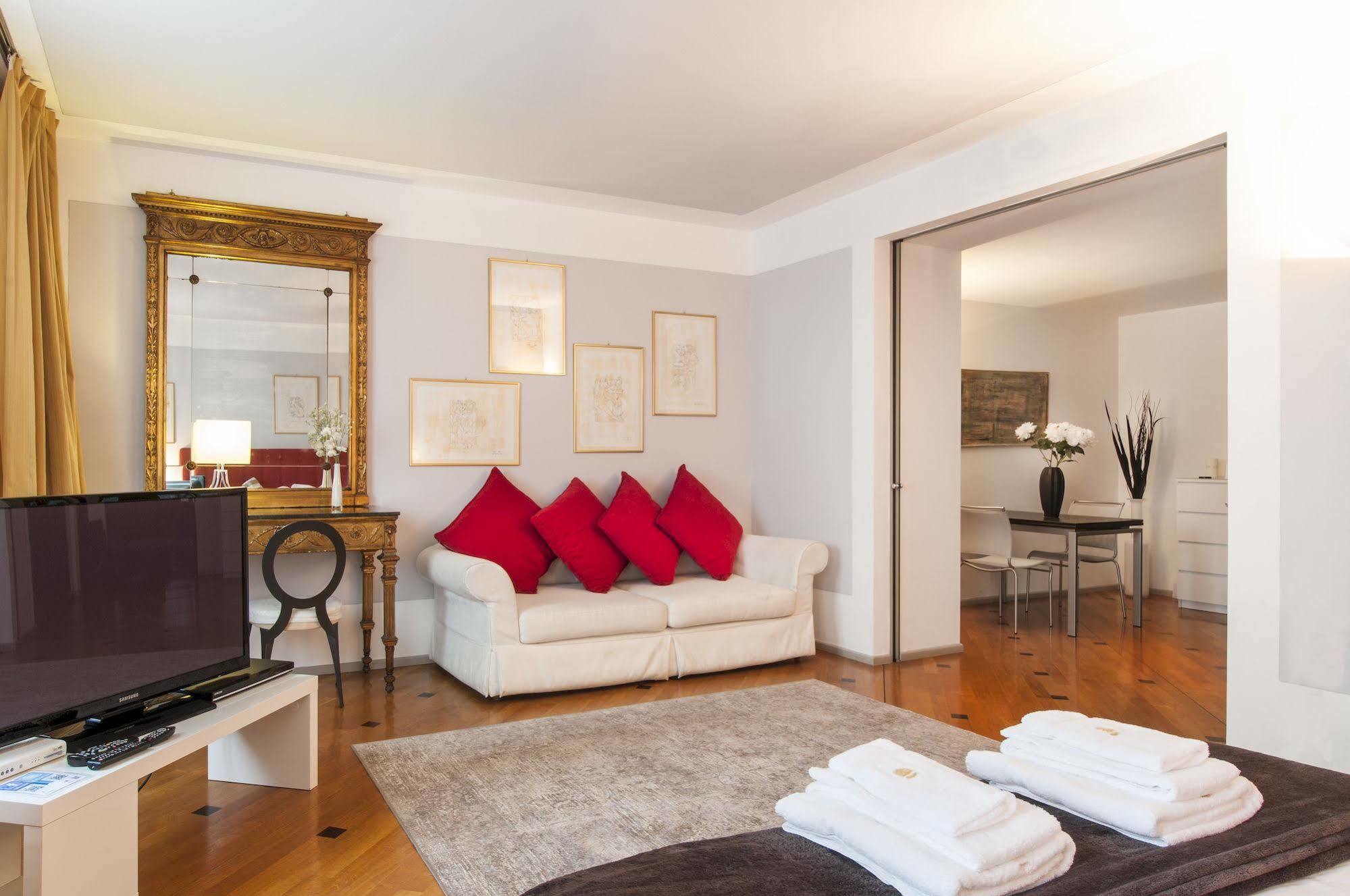 Milan Royal Suites Exteriér fotografie
